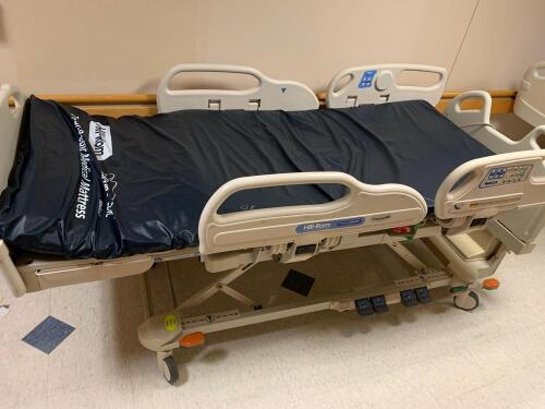 HILL ROM VERSACARE P3200 PATIENT BED