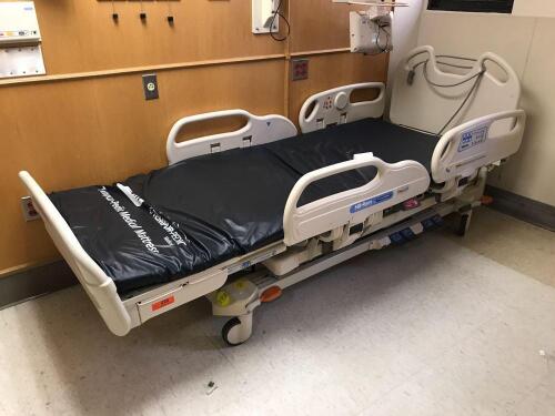 HILL ROM VERSACARE P3200 PATIENT BED