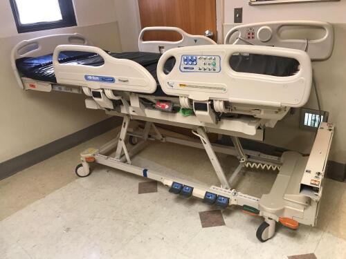 HILL ROM VERSACARE P3200 PATIENT BED