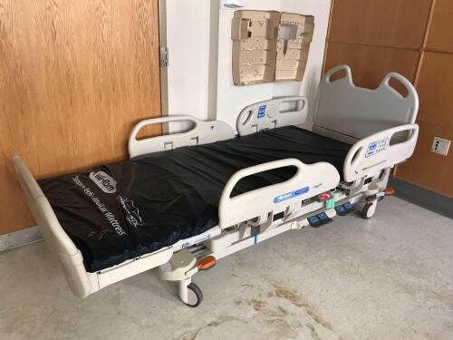 HILL ROM VERSACARE P3200 PATIENT BED