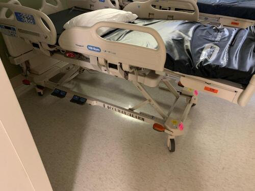 HILL ROM VERSACARE P3200 PATIENT BED