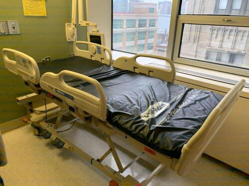 HILL ROM VERSACARE P3200 PATIENT BED