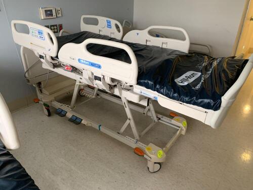 HILL ROM VERSACARE P3200 PATIENT BED