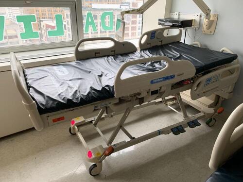 HILL ROM VERSACARE P3200 PATIENT BED