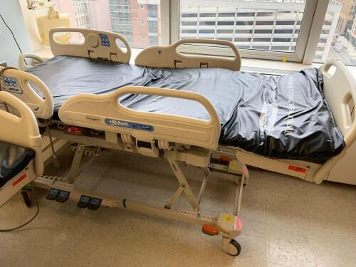 HILL ROM VERSACARE P3200 PATIENT BED