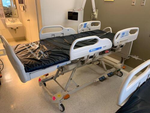 HILL ROM VERSACARE P3200 PATIENT BED