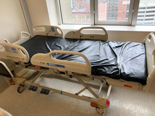 HILL ROM VERSACARE P3200 PATIENT BED