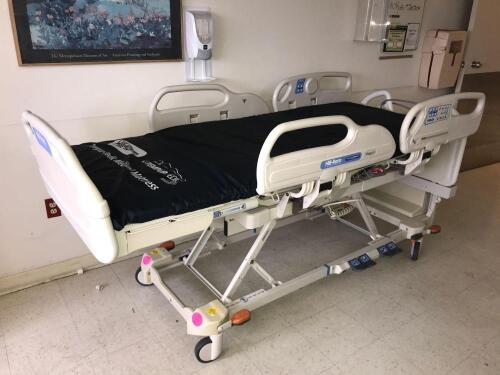 HILL ROM VERSACARE P3200 PATIENT BED