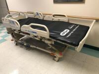 HILL ROM VERSACARE P3200 PATIENT BED