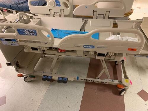 HILL ROM VERSACARE P3200 PATIENT BED