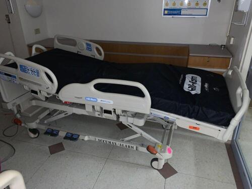 HILL ROM VERSACARE P3200 PATIENT BED