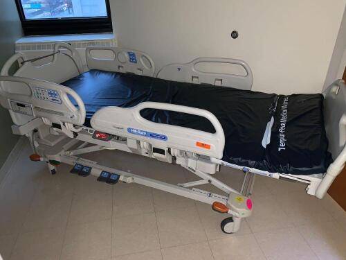 HILL ROM VERSACARE P3200 PATIENT BED