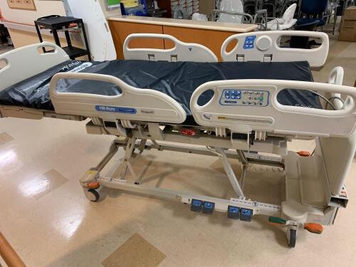 HILL ROM VERSACARE P3200 PATIENT BED