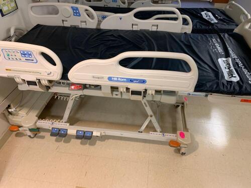 HILL ROM VERSACARE P3200 PATIENT BED