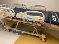 HILL ROM VERSACARE P3200 PATIENT BED