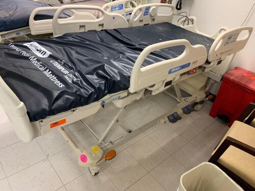 HILL ROM VERSACARE P3200 PATIENT BED