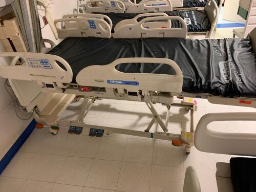 HILL ROM VERSACARE P3200 PATIENT BED