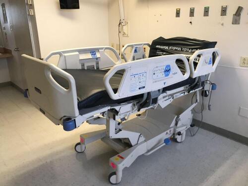 HILL ROM TOTAL CARE P1900 PATIENT BED