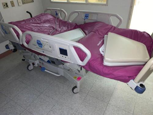 HILL ROM TOTAL CARE P1900 PATIENT BED