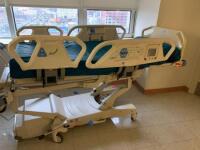 HILL ROM TOTAL CARE P1900 PATIENT BED