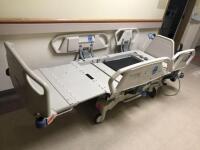 HILL ROM TOTAL CARE P1900 PATIENT BED