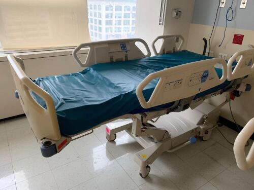 HILL ROM TOTAL CARE P1900 PATIENT BED