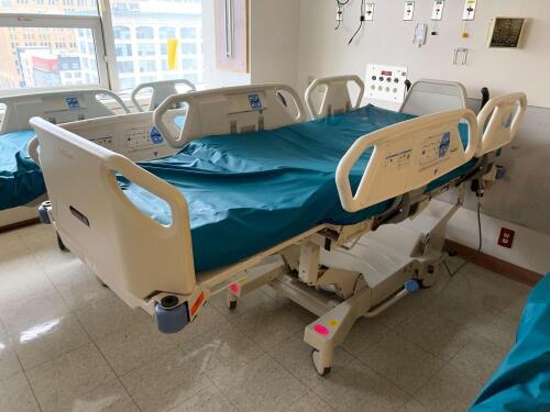 HILL ROM TOTAL CARE P1900 PATIENT BED