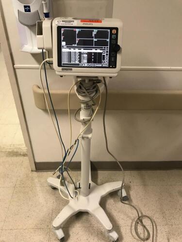 PHILIPS SURESIGNS VS4 VITAL SIGNS MONITOR ON CART