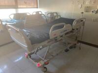 HILL ROM VERSACARE P3200 PATIENT BED