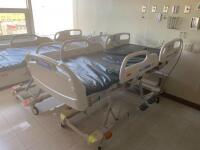 HILL ROM VERSACARE P3200 PATIENT BED