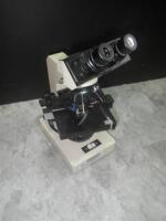 SWIFT LAB MICROSCOPE WITH 4 OBJECTIVES