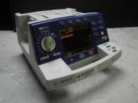 AGILENT HEARTSTREAM XL DEFIB WITH PACING, 3 LEAD ECG, BATTERY