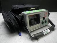 ZOLL E-SERIES BIPHASIC DEFIB WITH PACING, 12 LEAD ECG, CO2, SPO2, NIBP, ANALYZE