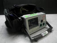 ZOLL E-SERIES BIPHASIC DEFIB WITH PACING, 12 LEAD ECG, CO2, SPO2, NIBP, ANALYZE