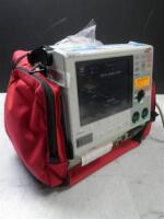 ZOLL M-SERIES CCT BIPHASIC DEFIB WITH PACING, 3 LEAD ECG, CO2, SPO2, NIBP, ANALYZE, BATTERY