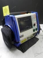 ZOLL M-SERIES CCT BIPHASIC DEFIB WITH PACING, 3 LEAD ECG, CO2, SPO2, NIBP, ANALYZE, BATTERY