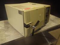 TUTTNAUER 2340M TABLETOP STERILIZER