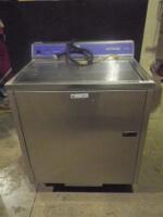 GETINGE 2460UC ULTRASONIC CLEANER