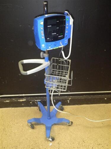 GE DINAMAP CARESCAPE V100 PATIENT MONITOR ON ROLLING STAND