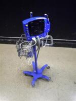 GE DINAMAP CARESCAPE V100 PATIENT MONITOR ON ROLLING STAND