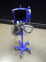 GE DINAMAP CARESCAPE V100 PATIENT MONITOR ON ROLLING STAND