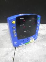 GE DINAMAP CARESCAPE V100 PATIENT MONITOR