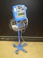 GE DINAMAP PRO 200V2 PATIENT MONITOR ON ROLLING STAND