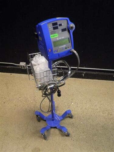 GE DINAMAP PRO 100V2 PATIENT MONITOR ON ROLLING STAND