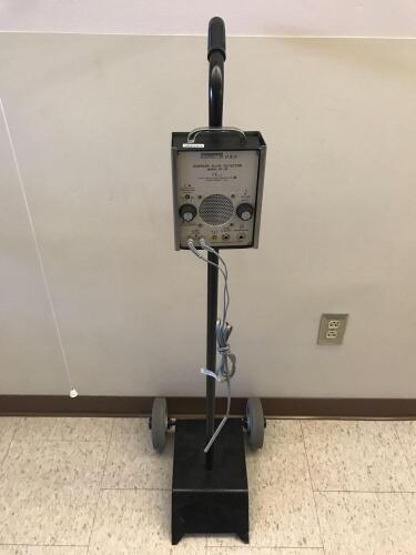 PARKS MEDICAL 811-B ULTRASONIC FLOW DETECTOR W/ DOPPLER ON CART