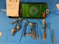 VAGINAL HYSTERECTOMY RETRACTOR SET