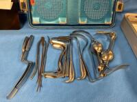 VAGINAL HYSTERECTOMY RETRACTOR SET