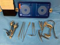 VAGINAL HYSTERECTOMY RETRACTOR SET