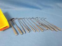 LOT OF SAURBRAUCH RETRACTORS