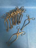 LOT OF LARGE WEITLANDER RETRACTORS